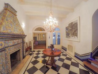 Foto 1 de Casa en venta - 5 Dormitorios 4 Baños - Cochera - 600Mts2 - Caballito