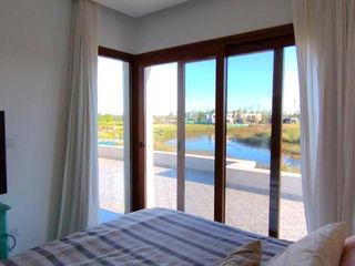 Foto 13 de Venta casa con salida al lago Naudir