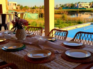 Foto 6 de Venta casa con salida al lago Naudir