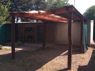 Foto 3 de Casa en venta - 2 Dormitorios 1 Baño - Cochera - 300Mts2 - Los Aromos, General Rodriguez