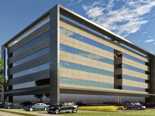 Foto 4 de Oficinas frente al aeropuerto en alquiler