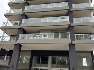 Foto 1 de DEPTO. 2 AMBIENTES EN VENTA A ESTRENAR EQUIPADO - PINAMAR CENTRO - Con Cochera y Baulera