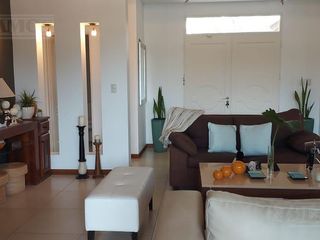 Foto 6 de Casa en  venta en Barrio Privado Alamo Alto 250.000 PG
