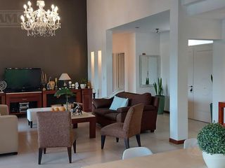 Foto 1 de Casa en  venta en Barrio Privado Alamo Alto 250.000 PG