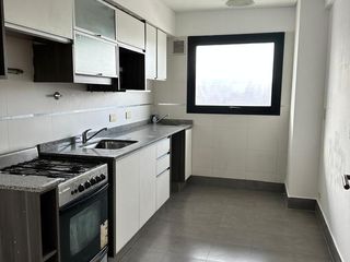 Foto 6 de SEMI PISO 3 AMB C/ COCHERA, BALCON, SUM Y PARRILLA - AV. SAN JUAN Y JOSE MARMOL
