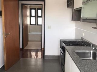 Foto 7 de SEMI PISO 3 AMB C/ COCHERA, BALCON, SUM Y PARRILLA - AV. SAN JUAN Y JOSE MARMOL