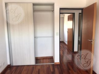 Foto 9 de SEMI PISO 3 AMB C/ COCHERA, BALCON, SUM Y PARRILLA - AV. SAN JUAN Y JOSE MARMOL