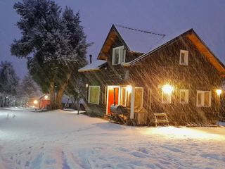Foto 2 de Casa en venta - 5 Dormitorios 3 Baños - 2050Mts2 - San Martín de Los Andes