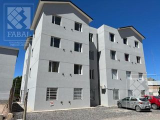 Foto 1 de Departamento alquiler Terrazas de Neuquén, 3 dormitorios y baño