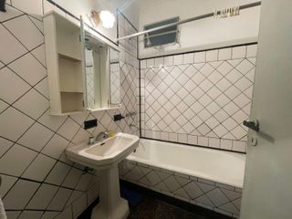 Foto 6 de Casa en venta Tolosa, 2 dormi, cochera, parque, quincho, parrilla
