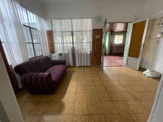 Foto 11 de Casa en venta Tolosa, 2 dormi, cochera, parque, quincho, parrilla