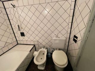 Foto 8 de Casa en venta Tolosa, 2 dormi, cochera, parque, quincho, parrilla