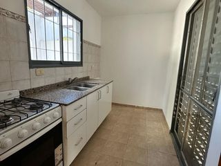 Foto 4 de Casa en  venta Villa Allende Centro mts Goycoechea