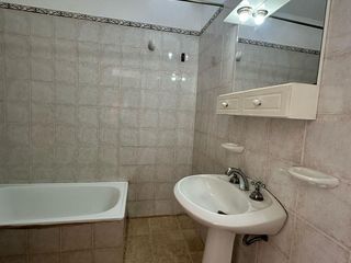 Foto 10 de Casa en  venta Villa Allende Centro mts Goycoechea