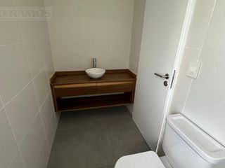 Foto 14 de Casa en venta en Barrio Golf El Canton A la Laguna PG