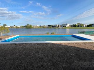 Foto 30 de Casa en venta en Barrio Golf El Canton A la Laguna PG