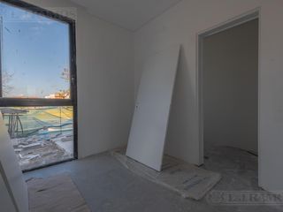 Foto 24 de Casa en venta en Barrio Golf El Canton A la Laguna PG