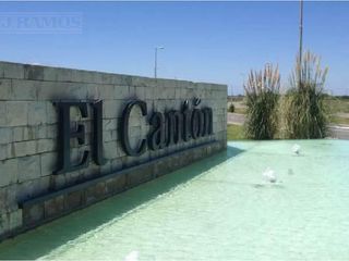 Foto 37 de Casa en venta en Barrio Golf El Canton A la Laguna PG