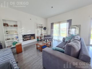 Foto 3 de Casa al agua en venta en Barrio San Marco - Villanueva Tigre