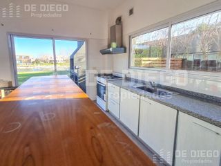 Foto 6 de Casa al agua en venta en Barrio San Marco - Villanueva Tigre