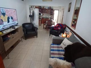 Foto 2 de Venta - Casa 3 Dormitorios     Depto - B° Alto Alberdi