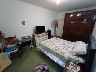 Foto 6 de Venta - Casa 3 Dormitorios     Depto - B° Alto Alberdi