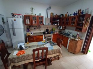 Foto 3 de Venta - Casa 3 Dormitorios     Depto - B° Alto Alberdi
