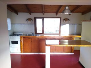 Foto 6 de Lago Puelo,Villa del Lago complejo de 3 cabañas, amplio lote de 2.000 m2 valor usd 255.000.-