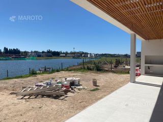 Foto 25 de CASA EN VENTA EN SANTA ANA - MAROTO PROPIEDADES