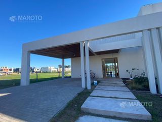 Foto 59 de CASA EN VENTA EN SANTA ANA - MAROTO PROPIEDADES