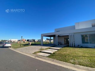 Foto 56 de CASA EN VENTA EN SANTA ANA - MAROTO PROPIEDADES