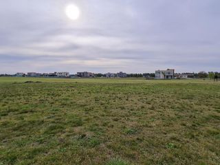 Foto 1 de Terreno en venta - 1150mts2 - Haras del Sur III - La Plata