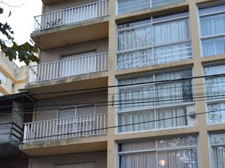 Foto 2 de Departamento en venta - 3 Dormitorios 2 Baños - Cochera - 79Mts2 - Miramar