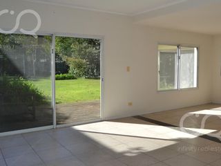 Foto 7 de VENTA CASA 8 AMBIENTES - LAS VIOLETAS - DON TORCUATO