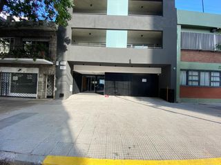 Foto 1 de Cochera en Villa Urquiza  50 m Av Triunvirato oportunidad
