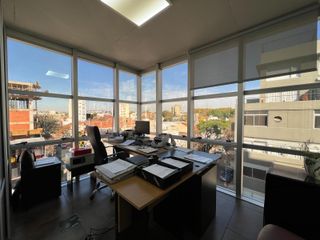 Foto 21 de Edificio de oficinas en venta - Excelente zona - Saavedra