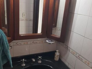 Foto 15 de Casa en Venta - 3 Dormitorios 2 Baños - 330 mts2 - Hurlingham, Buenos Aires