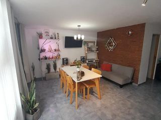 Foto 16 de Casa en Venta - 3 Dormitorios 2 Baños - 330 mts2 - Hurlingham, Buenos Aires