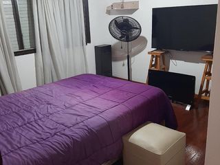 Foto 19 de Casa en Venta - 3 Dormitorios 2 Baños - 330 mts2 - Hurlingham, Buenos Aires