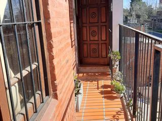 Foto 10 de Casa en Venta - 3 Dormitorios 2 Baños - 330 mts2 - Hurlingham, Buenos Aires