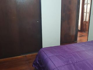Foto 11 de Casa en Venta - 3 Dormitorios 2 Baños - 330 mts2 - Hurlingham, Buenos Aires
