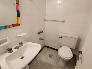 Foto 10 de Casa en  venta en Zona Santa Monica en Mar del Plata. Amplio jardin. Quincho. Garage doble