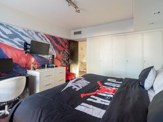 Foto 43 de CASA SOBRE LOTE PROPIO CON JARDIN, PISCINA, SOLARIUM, QUINCHO Y PARRILLA EN VILLA URQUIZA VENTA