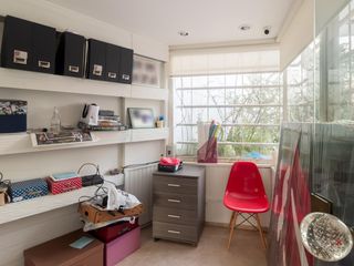 Foto 17 de CASA SOBRE LOTE PROPIO CON JARDIN, PISCINA, SOLARIUM, QUINCHO Y PARRILLA EN VILLA URQUIZA VENTA