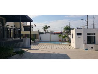 Foto 17 de En venta casa frente a puerto de Manta, ideal para hotel.