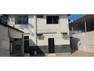 Foto 16 de En venta casa frente a puerto de Manta, ideal para hotel.