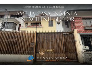 Foto 1 de AMPLIA CASA EN VENTA EN EL CONTROL SUR