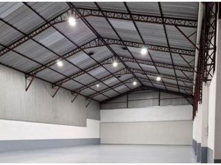 Foto 17 de Sangolqui, Bodega en Renta, 500m2, 1 Ambiente