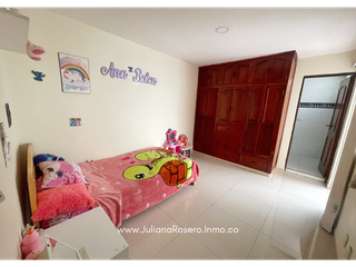 Foto 16 de VENDO CASA REMODELADA EN PONTEVEDRA