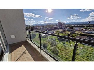 Foto 7 de Rento apartamento en Parques de Fontanar, con hermosa vista.